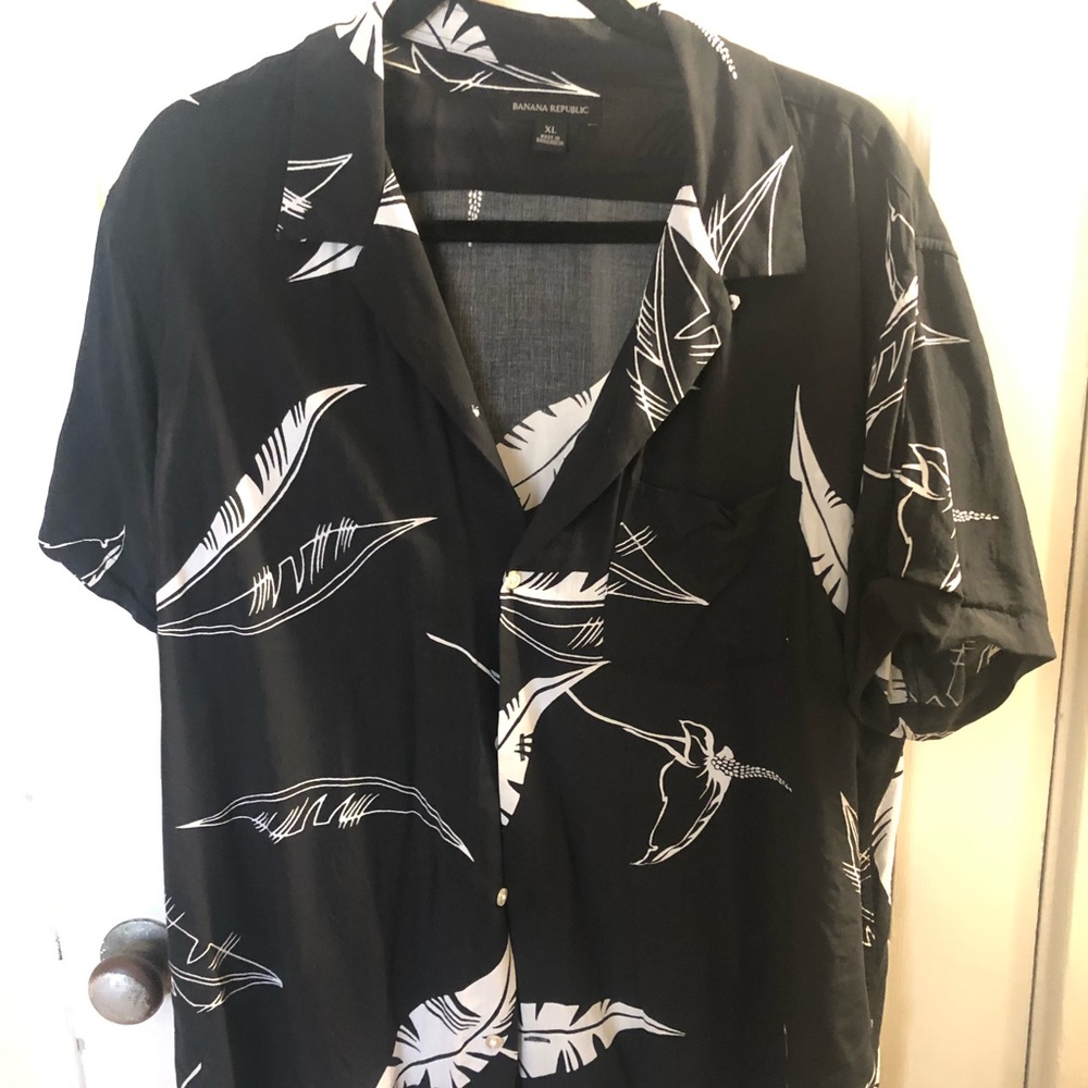 Banana Republic Hawaiian Style Shirt